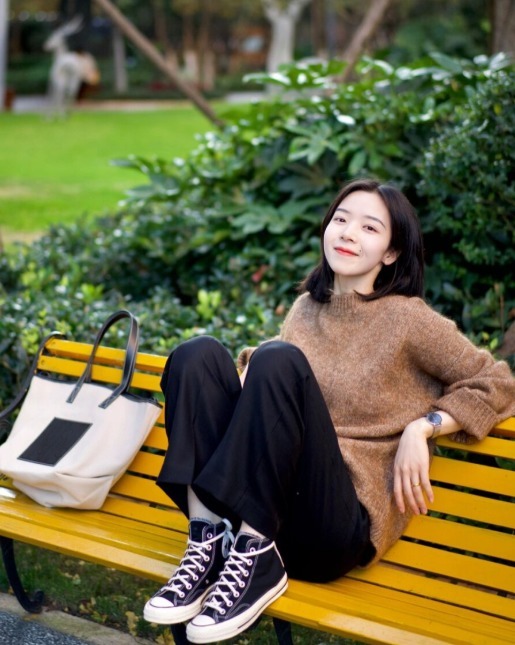 搭配 有种“接地气”的穿搭叫针织衫+长裤,时髦显气质,小个子也可以学