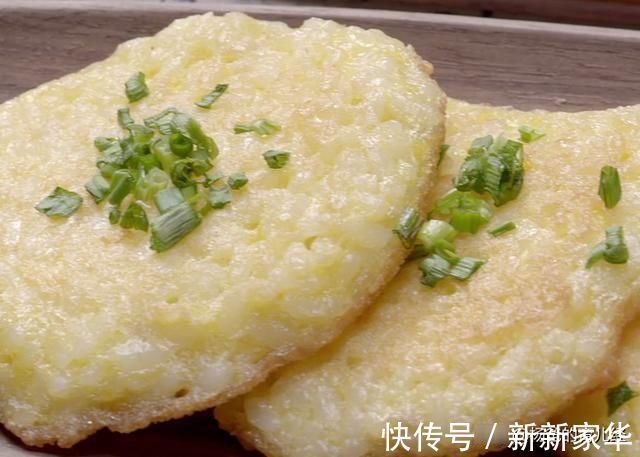 柠檬汁|白米饭的美食新吃法,搭配鸡蛋一拌一煎,营养又解馋,孩子特爱吃