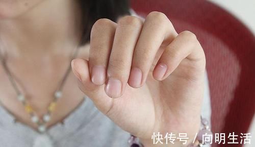 脑梗|血管堵塞,百病生每天五分钟按一按“化栓穴”,通血管,防脑梗