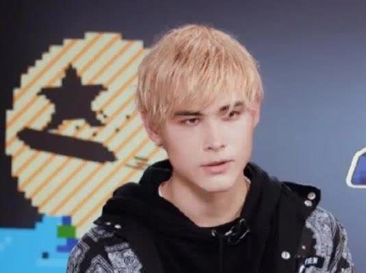 被节目组强行拉来参赛的他,全程打瞌睡,观众表示:强扭的瓜很甜