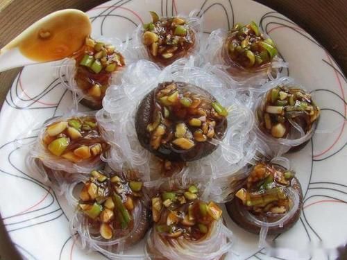  快过年了，学会这菜蒸蒸就上桌，比大鱼大肉受欢迎，年夜饭露一手