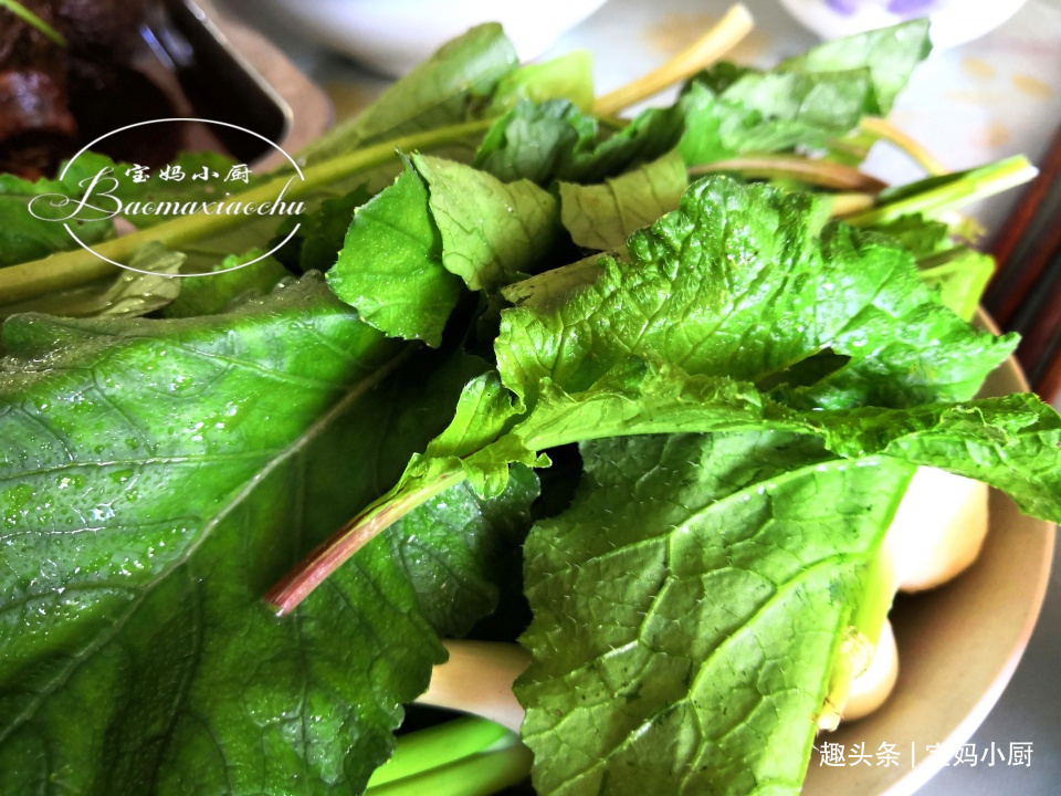 去闺蜜家做客，一进屋我乐了，有颜值硬菜多，一道比一道香