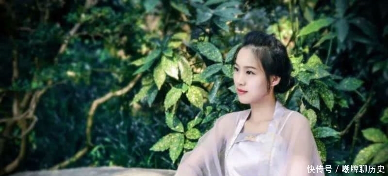 唐伯虎这首相思词写得很感人,行也思君,坐也思君,读来令人感动