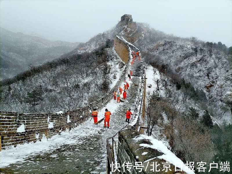 卧雪|巨龙卧雪！雪中长城如丹青水墨