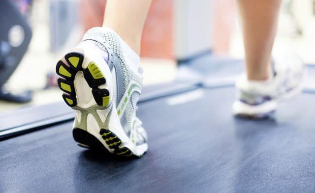 走路锻炼|走路锻炼好处多,但有4个“坑”别踩,以免自讨苦吃