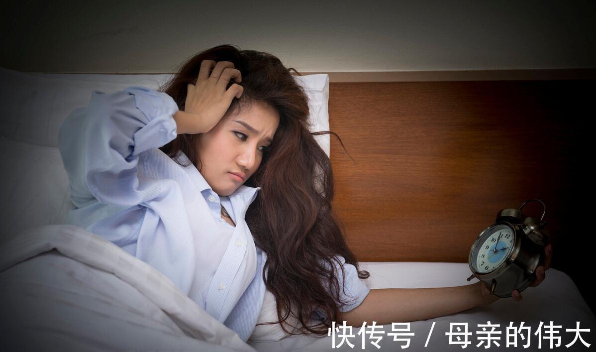 睡眠时间|孕妈睡觉时,若身体频繁出现三种问题,或是胎儿暗示你要去医院了