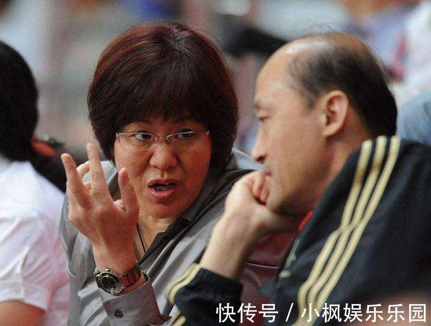 女排世界杯|女排主帅夫妻档:妻子4枚金牌功成身退,丈夫两次下课毁誉参半