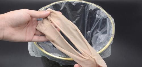 旧袜子一只也别扔,放在家里特别实用,一年能省几百元,涨知识了