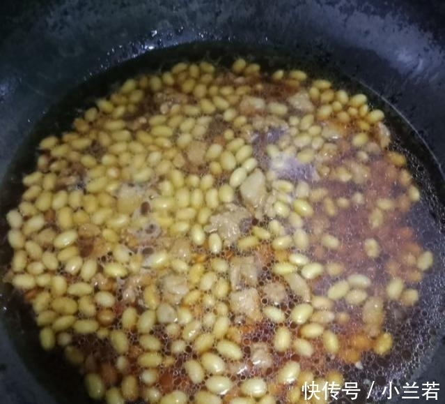 它是天然“黄体酮”,隔三差五吃,淡化皱纹,美白防色斑