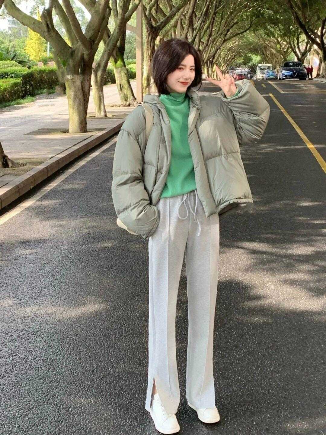 单品 适合与羽绒服搭配的内衬全在这,穿衣经常被说臃肿的,可以码住了