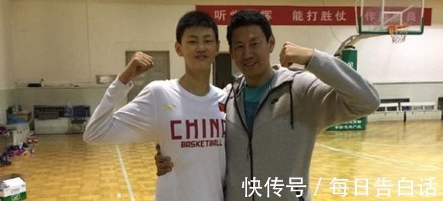 cb男篮主帅儿子被誉最强星二代,跳级进国家队,身高可能超姚明!