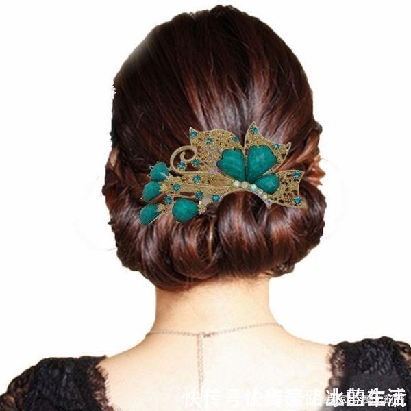 雍正@现代时尚设计师的灵感很多都来源于雍正《十二美人图》,不信你看