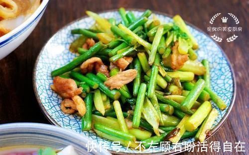 精致|一家三口的晚餐，朋友圈走红，网友：家常过日子拒绝精致穷