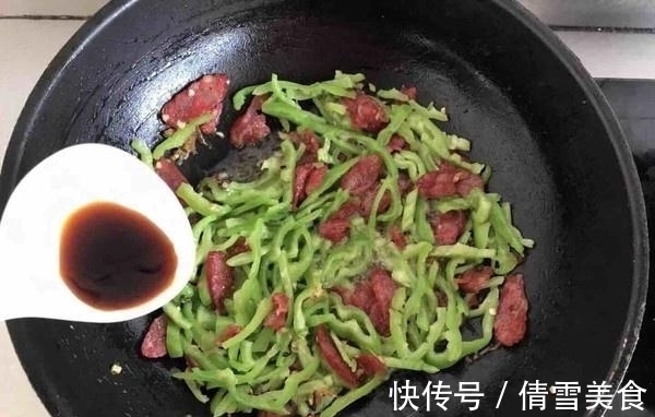 大厨老爸这样做腊肠，又香又入味，比猪肉好吃多了，两天不吃准馋