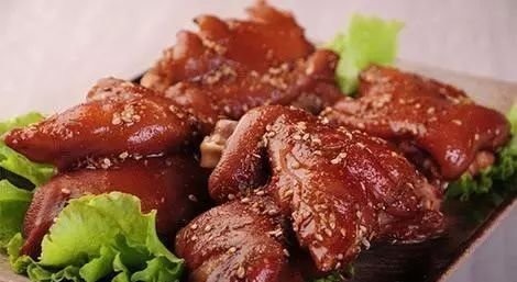 饭店不愿公开的猪蹄做法配方，学会了春节回家绝对给你撑场面