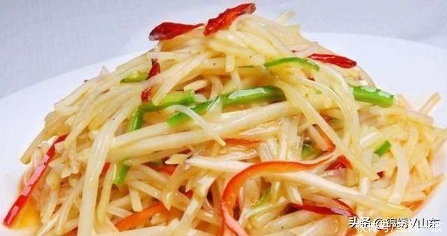 丝瓜鲫鱼汤|酒鬼们最爱吃的12道下酒菜,接地气味道棒,大筵小席均合适