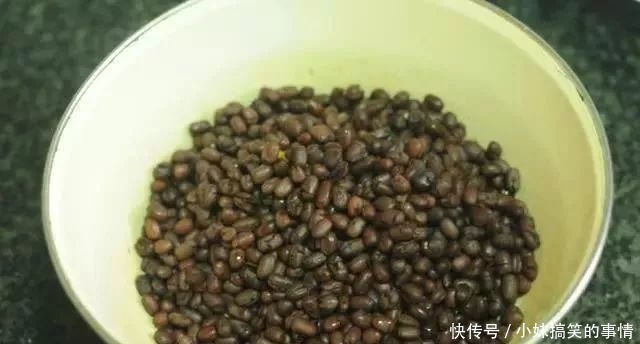 红豆糕|早餐,别总蒸馒头啦,多给孩子吃它,补血又补脾,身体强壮不感冒