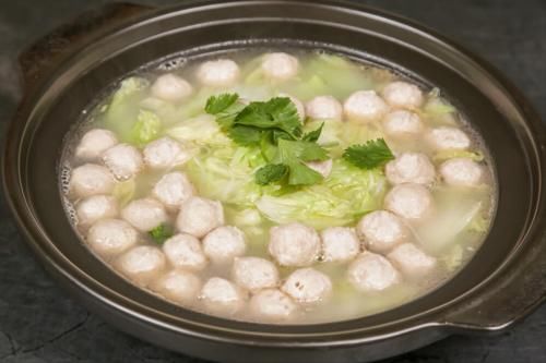 丸子汤|汆丸子，调肉馅很关键，牢记3要点，丸子没腥味，饱满多汁不松散