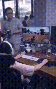 |搞笑GIF:我都不敢这么p,她却敢这么长!