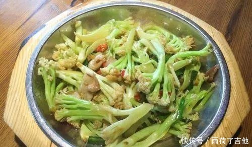 炒花菜时到底要不要焯水不少人做错了,不懂还是别乱做