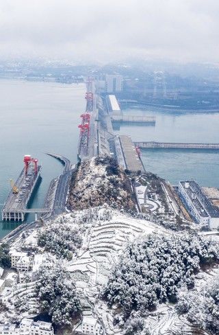 三斗坪镇|湖北宜昌：雪润三峡