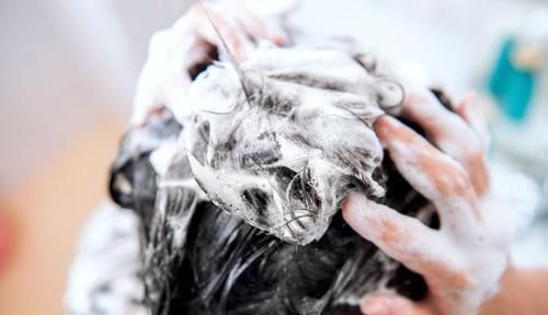 硬硬|头发里这种硬硬的,按一下还会痛的小包是什么不少人并不知道