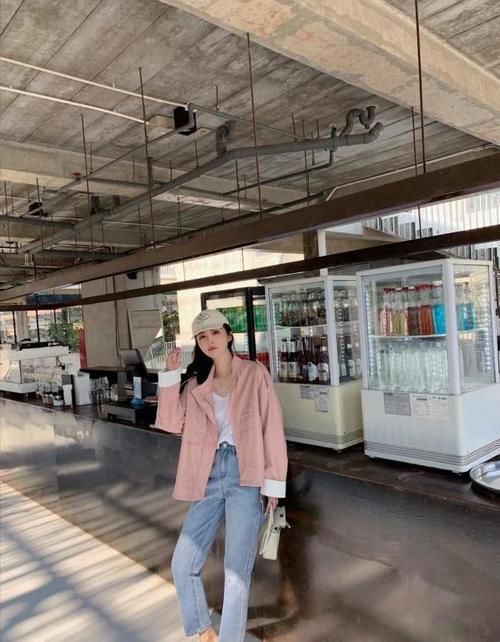 变美活教材漂亮小姐姐分享穿搭“美丽经”,10套时髦搭配送给你