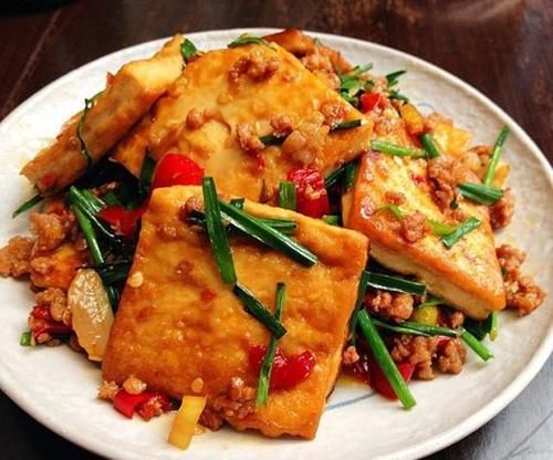 几道小炒家常菜，做法简单味道好，有荤有素，家宴待客用得上