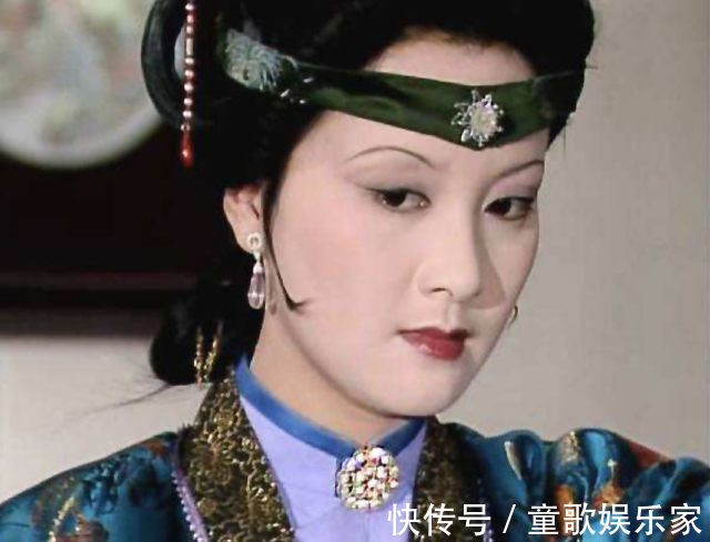 黛玉&黛玉第一次进府,王熙凤为何姗姗来迟,真的是“无礼”吗