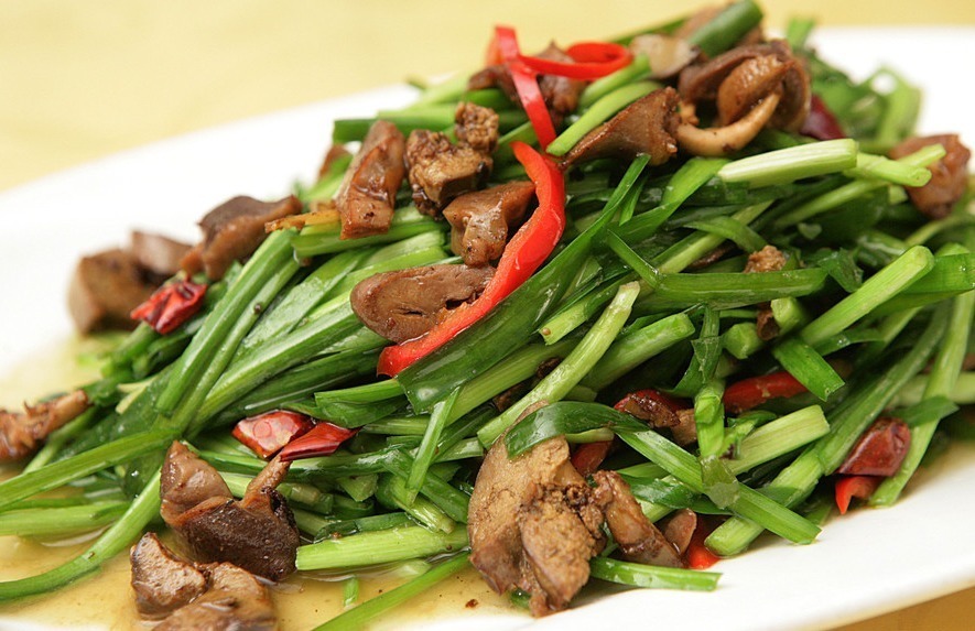 肠道|韭菜虽好,但2类人切忌别吃,尤其是第二种,嘴馋也不要吃