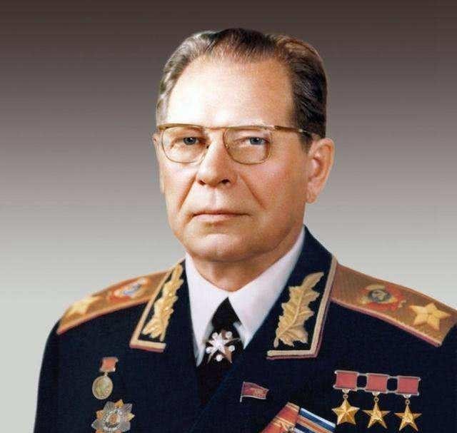 酒桌上|苏联法则,谈事前先喝酒,越南印度皆醉倒,中国却喝倒一片苏联人