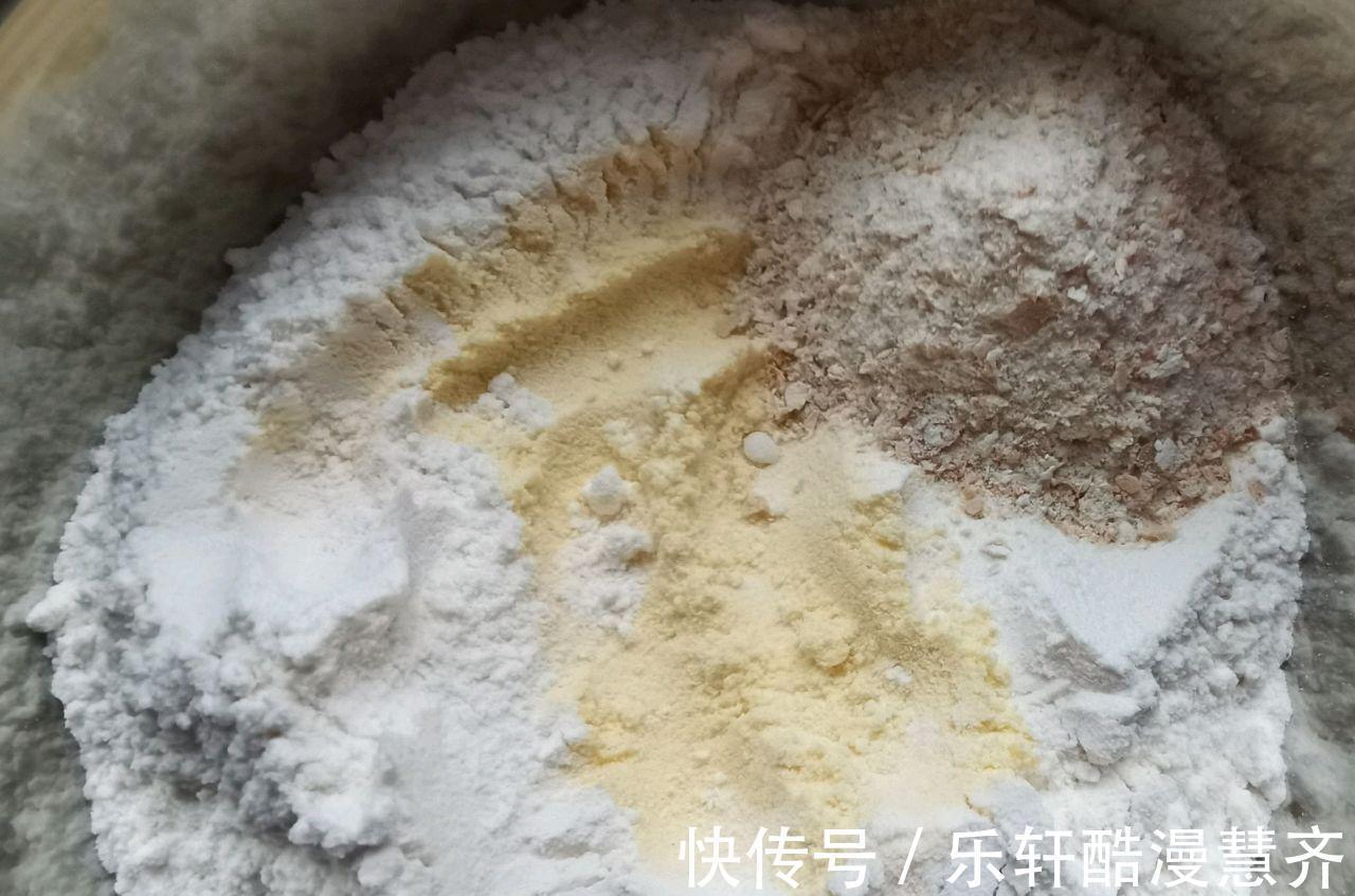蒸窝窝头|十分钟快手早餐,玉米面窝头,低脂美食