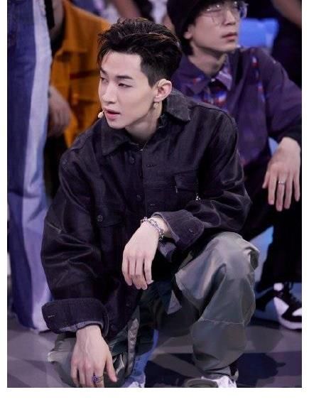 舞台|张艺兴舞蹈炸场！王一博卡点好绝！《这！就是街舞》第四季值得看