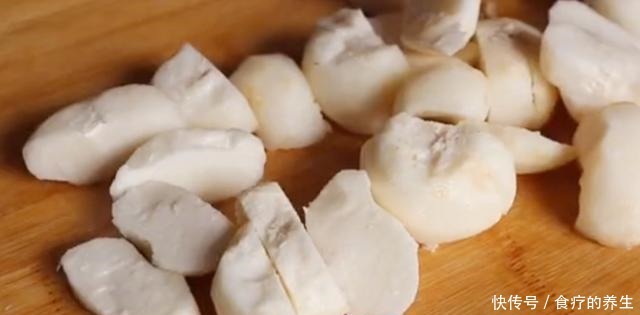 喉咙干痒不舒服，试试每周喝一碗它，润肺止咳化痰，睡得好吃得香