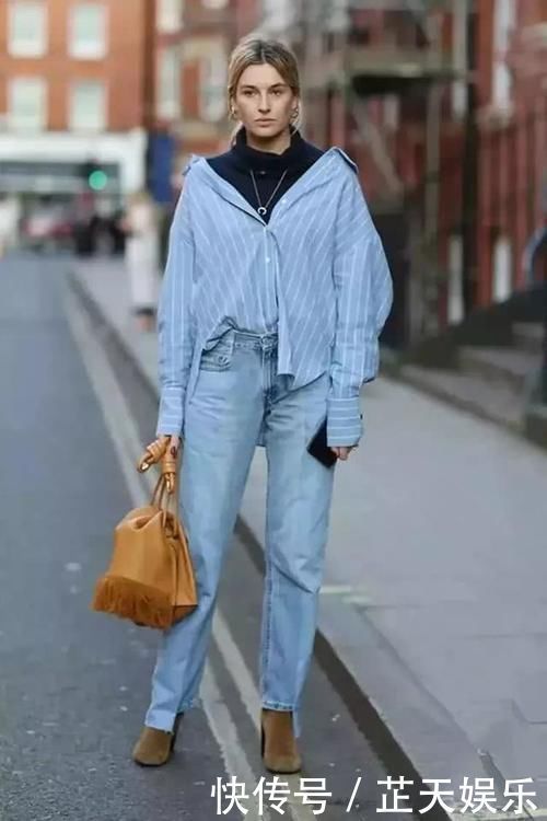 衬衫塞进裤腰过时了,如今流行这4种“穿法”,时髦显瘦还高级