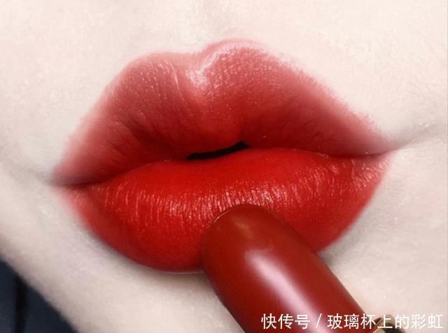 口红当中的“王者”,这四只必须有一席之地,无法超越的经典!