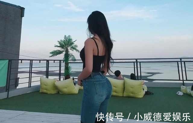 裤子 紧身的牛仔裤,除了保暖还能凸显你不为人知的美!