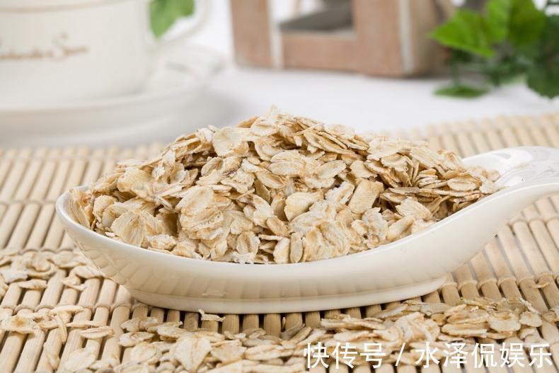 致癌物|燕麦是长寿麦,坚持吃的人不容易出现癌症,但三种吃法却并不可取