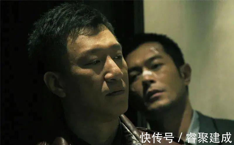 清醒|孫紅雷的“清醒”,會(huì)讓多少中國(guó)的年輕明星“臉紅”?