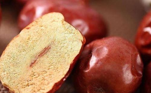 毛孔|早晚洗脸要用洗面奶吗或许很多人做错了,难怪角质层越来越薄