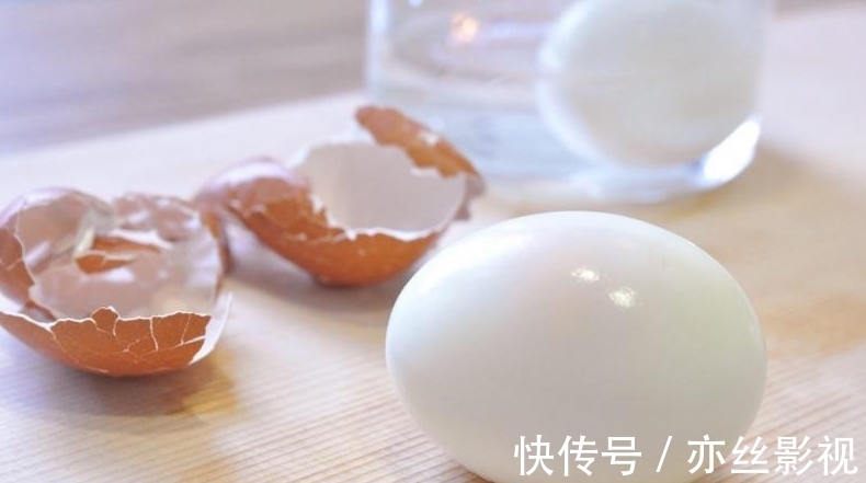 胃黏膜|26岁女子每天1鸡蛋,确诊胃癌,医生:你以为的养生,可能是在胃上“钻孔”