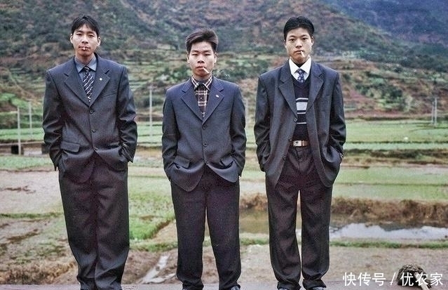 通迅 50年代到2010年代流行服的演变,你还记得小时候穿过的款式