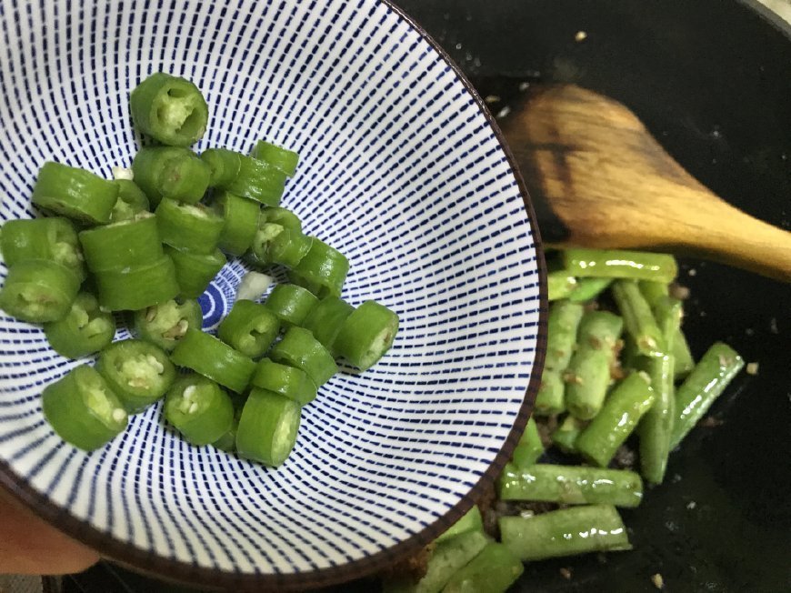 这么做面条,好吃到盘底都要舔光,儿子天天嚷着要吃