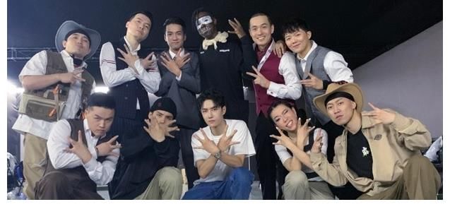 这就是街舞4|《这就是街舞4》爆点多，一波王炸冲两连冠，四爵士女神同台厮杀