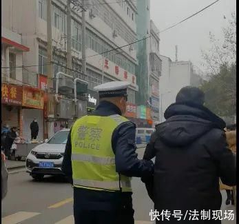 交警|“谢谢!”--交警暖心护送获群众感谢