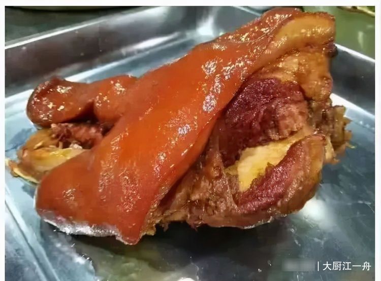 买猪肉，不是越瘦越好，专挑这“5个部位”，肉鲜滑嫩不腥还不柴