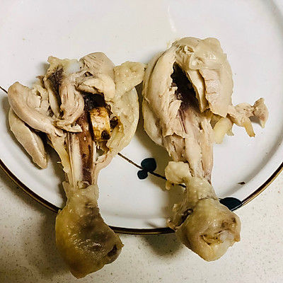 酸辣凉拌鸡腿肉