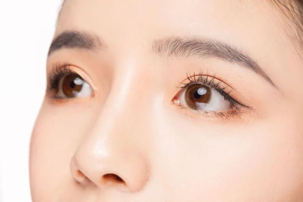 医生|为什么割双眼皮的时候医生总让我开个眼角？