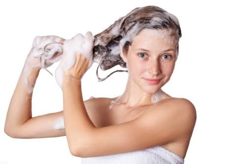 头痒头屑多，哪款洗发水好用？教你正确的选择和使用方法，超实用