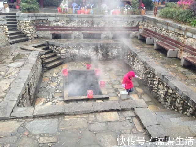 旅游业|国内有名的温泉小镇，当地人喝水做饭都用温泉，人均寿命达到91岁